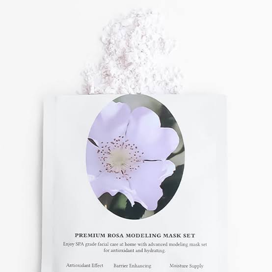 Dr. Althea Premium Rosa Modeling Mask