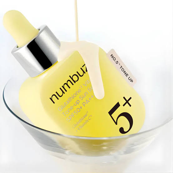 Numbuzin No.5 Glutathione Vitamin Tone Up Sun Serum SPF50+ PA++++