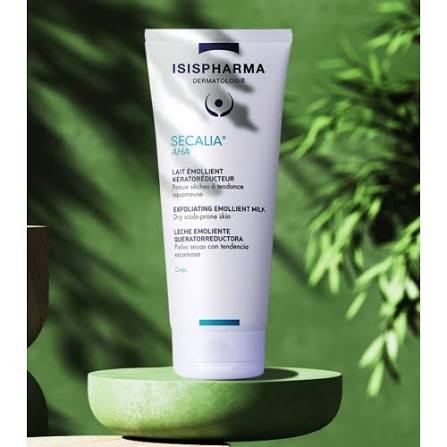 Isispharma secalia AHA exfoliating emollient milk